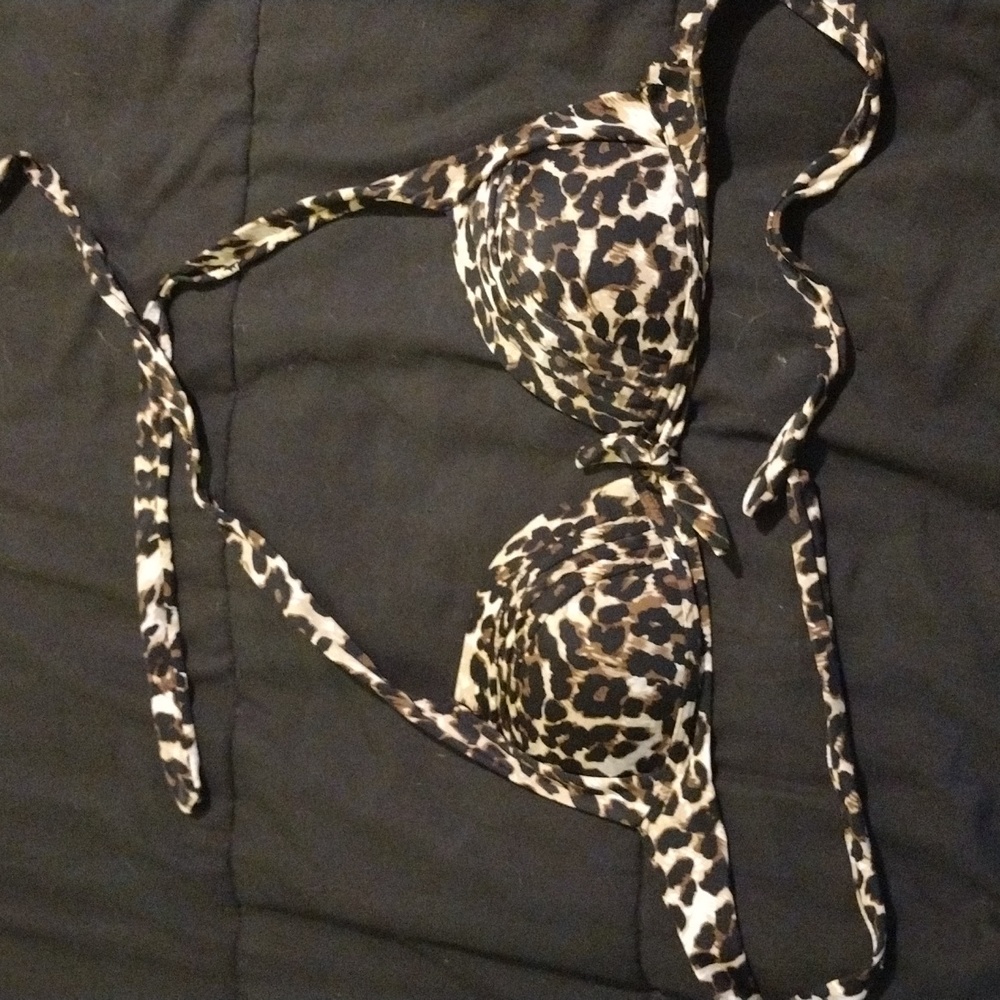 Unique Vintage bikini top S leopard print